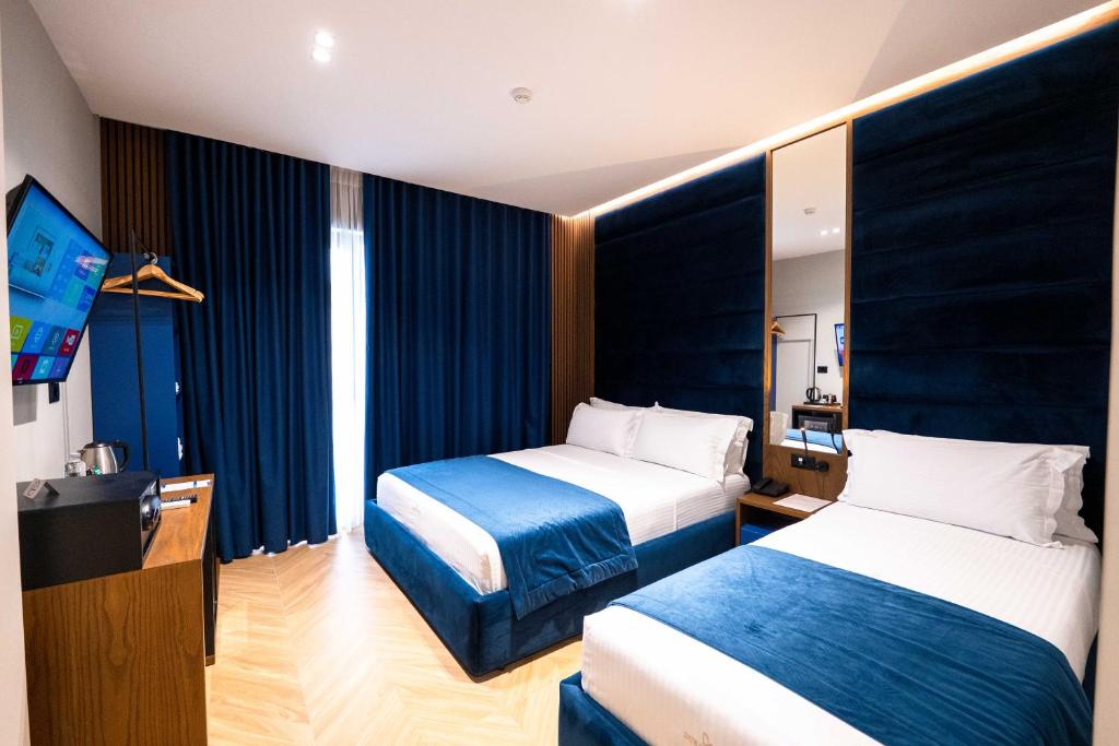 kosta apt